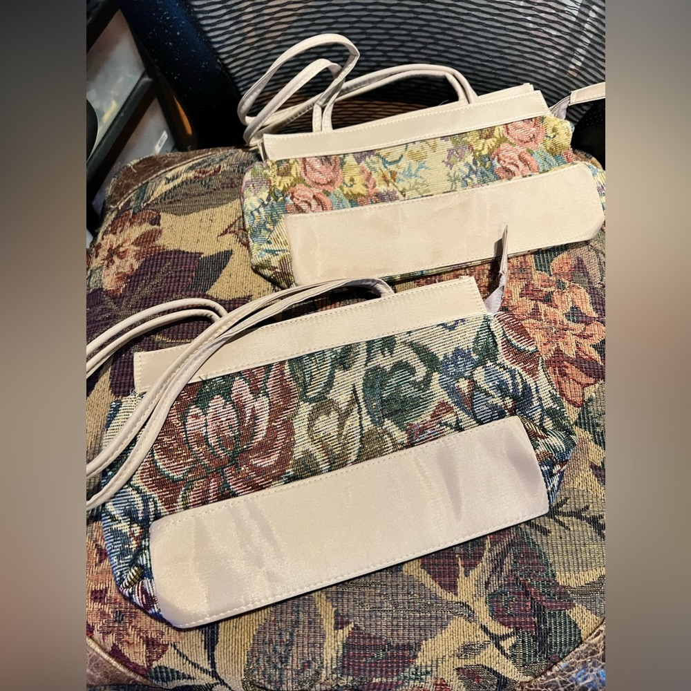 Set of mini bags